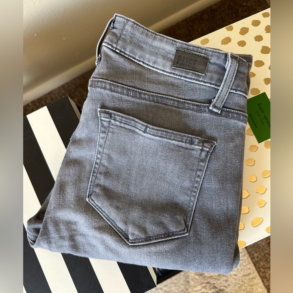 PAIGE Denim Verdugo Ultra Skinny Jeans in Silvie (Gray) Size 26 - Picture 9 of 12